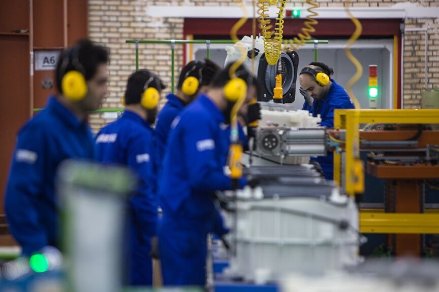 اشتغالزایی در بخشهای مختلف صنعتی