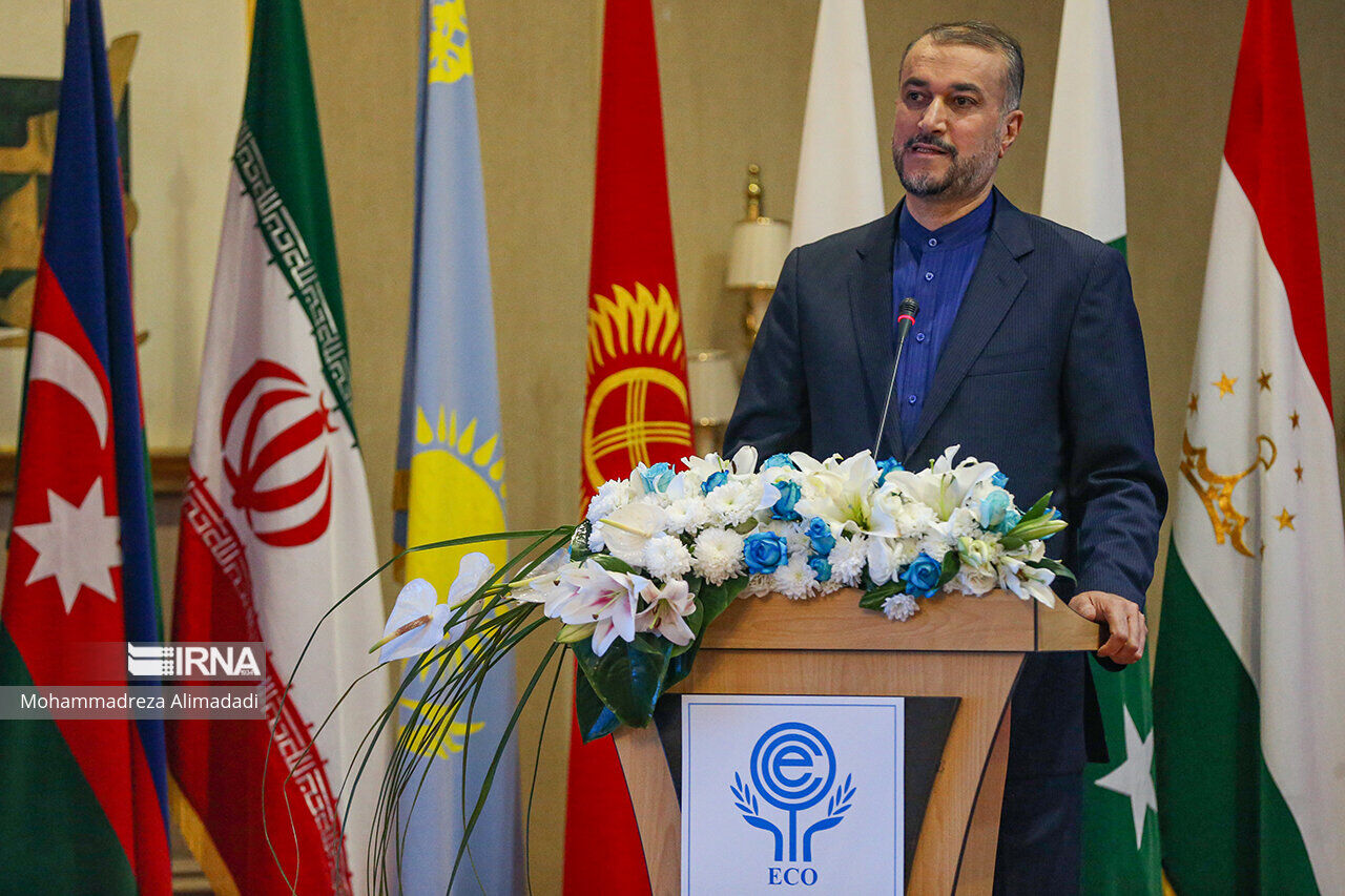 امير عبداللهيان: ايران تستغل كل فرصة لتعزيز التقارب في منظمة "ايكو" امير عبداللهيان: ايران تستغل كل فرصة لتعزيز التقارب في منظمة "ايكو"