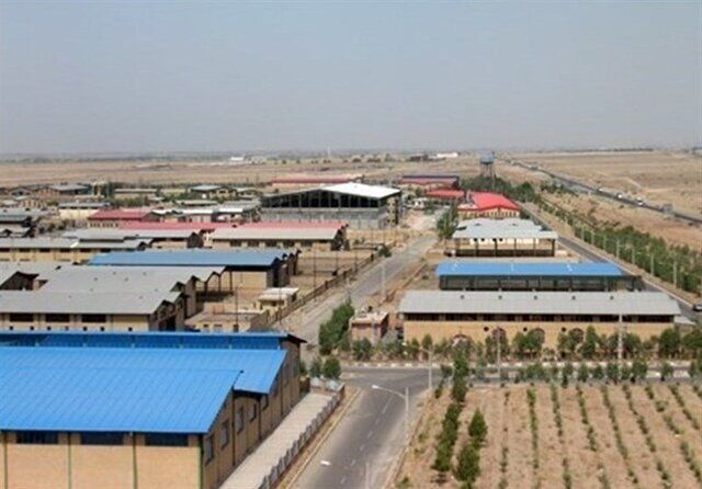 شرکت شهرک‌های صنعتی استان سمنان ۱۵ طرح توسعه‌ای دارد