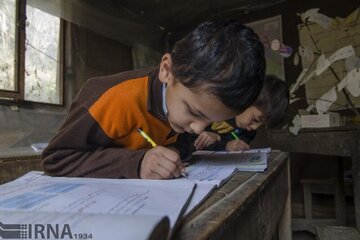 ۶ هزار و ۴۰۰ دانش‌آموز چهارمحال‌ و بختیاری از خدمات ستاد اجرایی امام برخوردار شدند