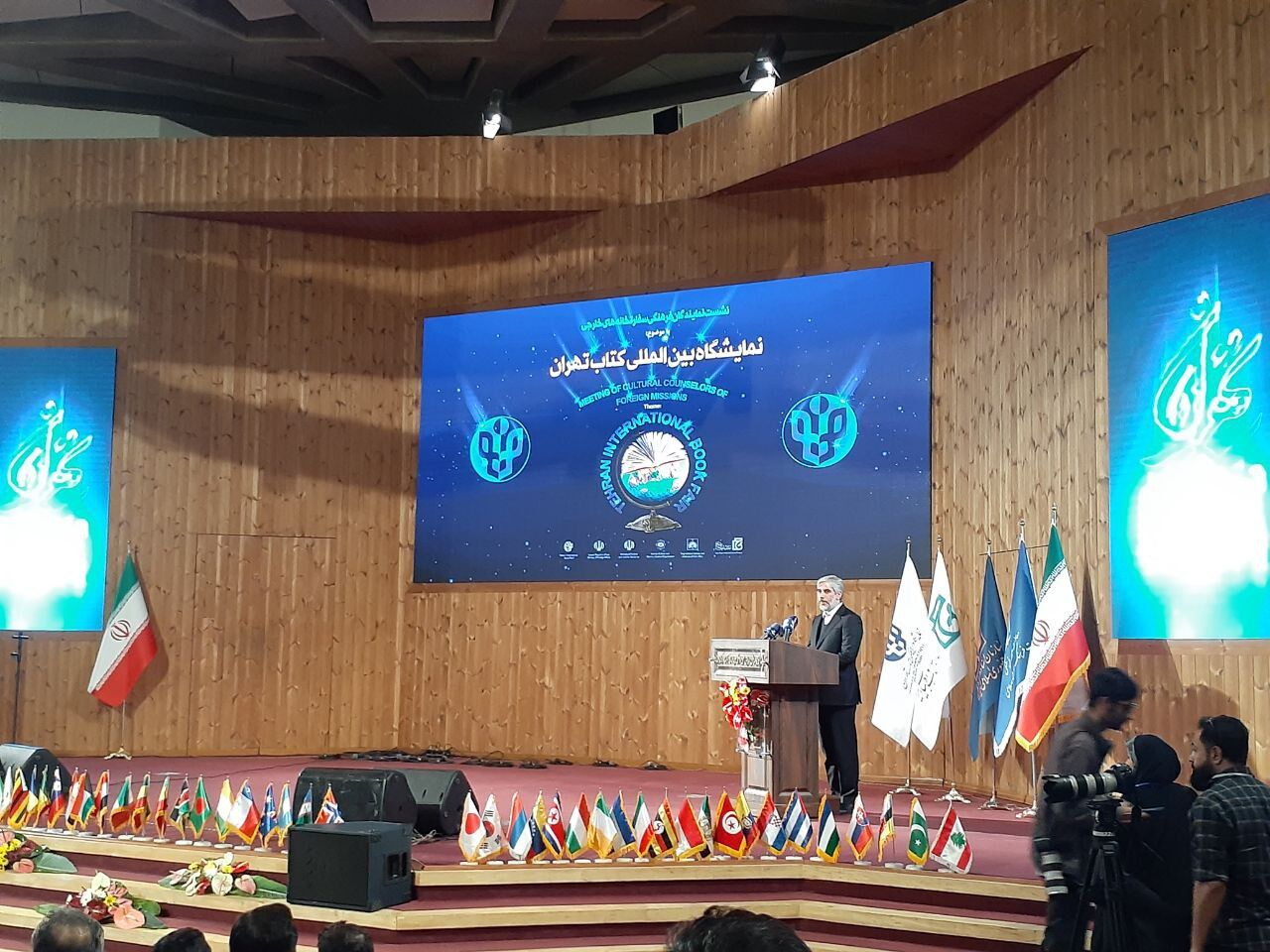 احمدوند: نمایشگاه بین‌المللی کتاب تهران محل دیدار اهالی فرهنگ کشورهای مختلف است