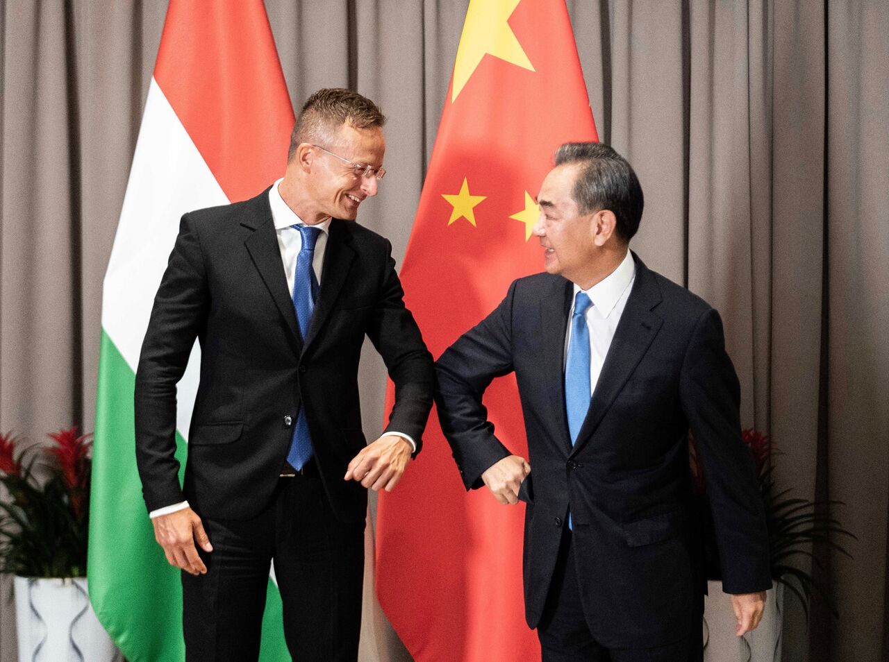 چین و مجارستان بر تقویت همکاری‌ها توافق کردند / تشکیل کمیته بین دولتی ابتکار کمربند و جاده