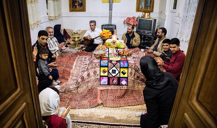 «چیلله گئجه سی» رسمی کهن در دیار اقوام و ادیان