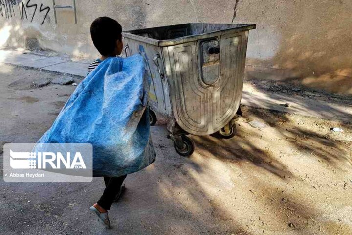 دنیای زیبای کودکان کار؛ فقط کار است