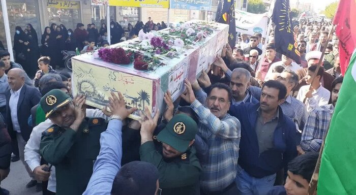 استقبال باشکوه مردم دیلم از پیکر شهید گمنام