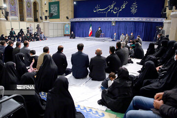 Supreme Leader receives families of martyrs of Shah Cheragh terrorist incident