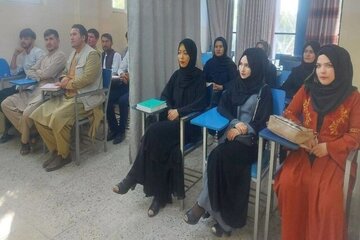 تعلیق آموزش دختران در دانشگاه‌های افغانستان و تصمیم «مخاطره‌افزا»