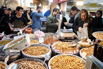 Iranian people preparing for Yalda night