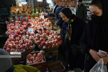 Iranian people preparing for Yalda night