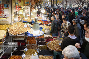 Iranian people preparing for Yalda night