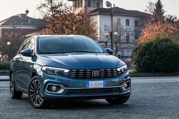 نخستین خودروهای وارداتی که راهی جادههای ایران میشوند، کدامند؟