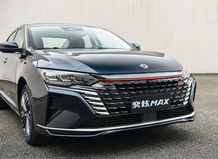 نخستین خودروهای وارداتی که راهی جادههای ایران میشوند، کدامند؟