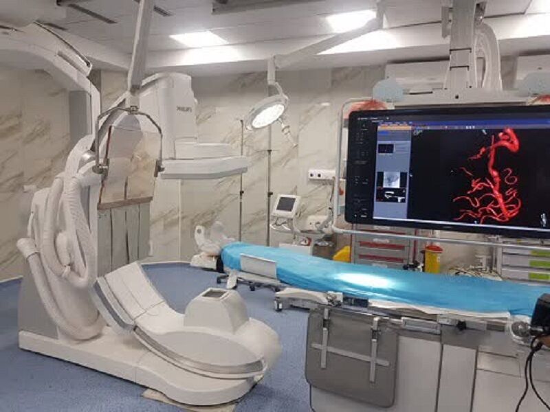 نخستین دستگاه آنژیوگرافی عروق مغزی کشور در مشهد به بهره برداری رسید