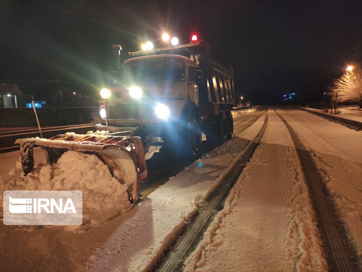 برف روبی یک هزار و ۳۵۴ کیلومتر از راه‌های دسترسی ایلام 