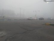 مه صبحگاهی شعاع دید در آبادان و خرمشهر را به ۵۰ متر کاهش داد + فیلم 