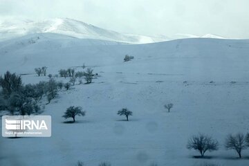 برف راه ارتباطی ۵۰ روستای شهرستان مارگون را بست