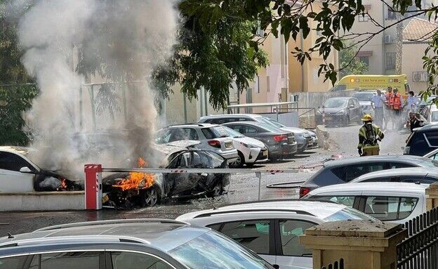 Schießerei und Explosion im Osten von Tel Aviv: 2 Menschen wurden verletzt