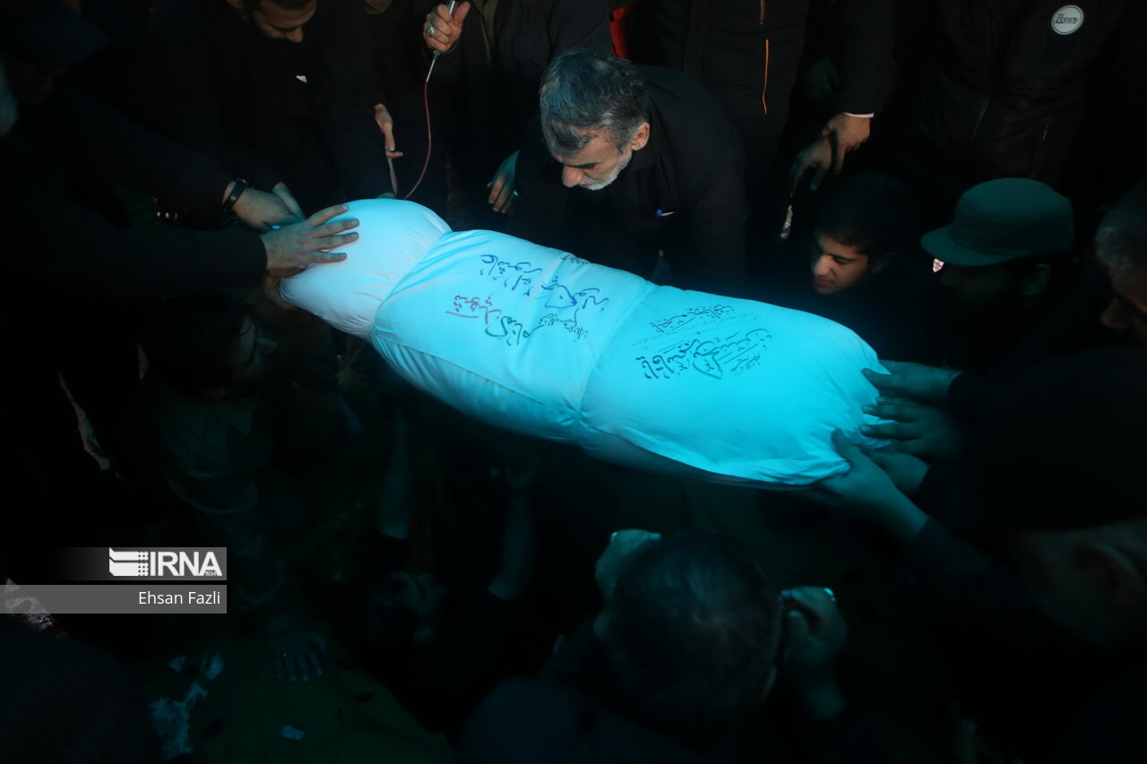 پیکر چهار شهید گمنام در ساری خاکسپاری شد