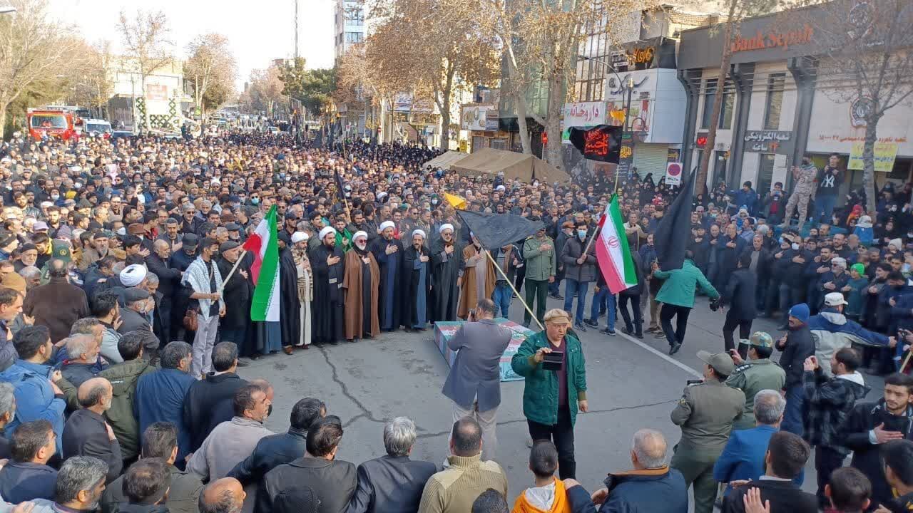 پیکر مطهر سه شهید گمنام دفاع مقدس در شاهرود تشییع و خاکسپاری شد