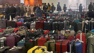 هزاران مسافر سرگردان در فرودگاههای آمریکا و اذعان به نقص سیستم یک شرکت هوایی