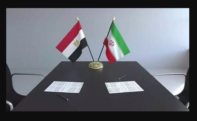 İran ile Mısır Ekonomi ve Maliye Bakanları 10 Yıl Aradan Sonra Bir Araya Geldi