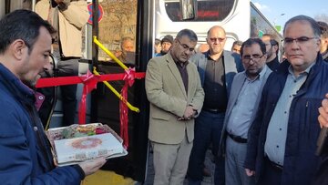 ۱۲ دستگاه اتوبوس حمل و نقل شهری در زنجان رونمایی شد