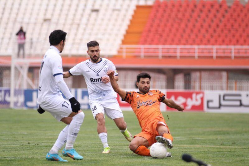 بازی تیم‌های ملوان و نفت مسجدسلیمان با تاخیر برگزار می‌شود