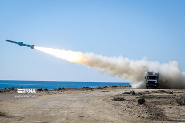 Ghadir missile system in Zolfaqar 1401 drills