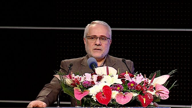 امام جمعه تبریز: صدا و سیما برای حذف هنجارشکنیها همت کند