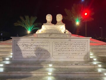 سردیس فرماندهان شهید پیروزی در مسیر فرودگاه بغداد نصب شد + فیلم