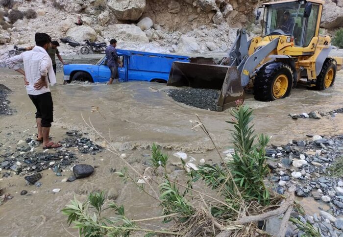 بارش باران و دلهره مسدودشدن راه روستایی در خراسان‌شمالی