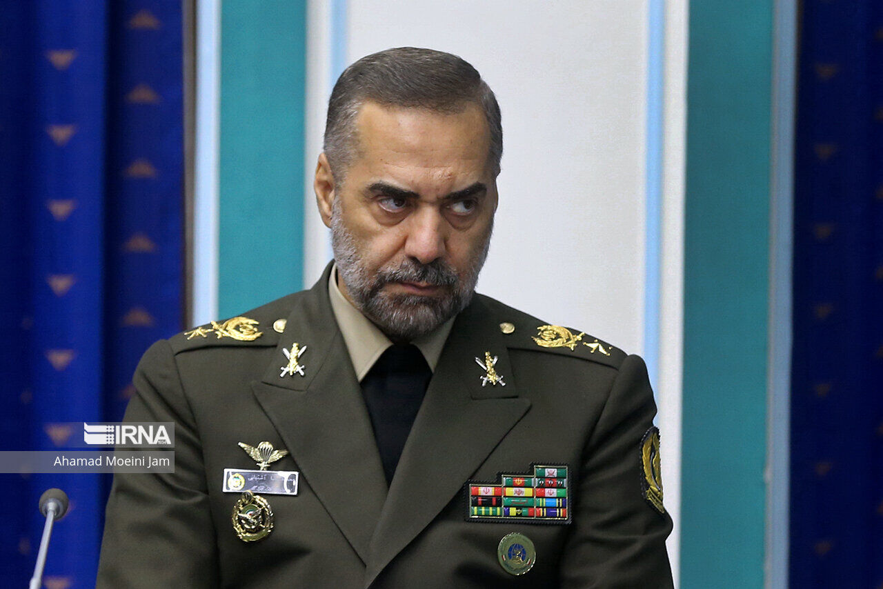 Iran consolidates own power components: Defense min.