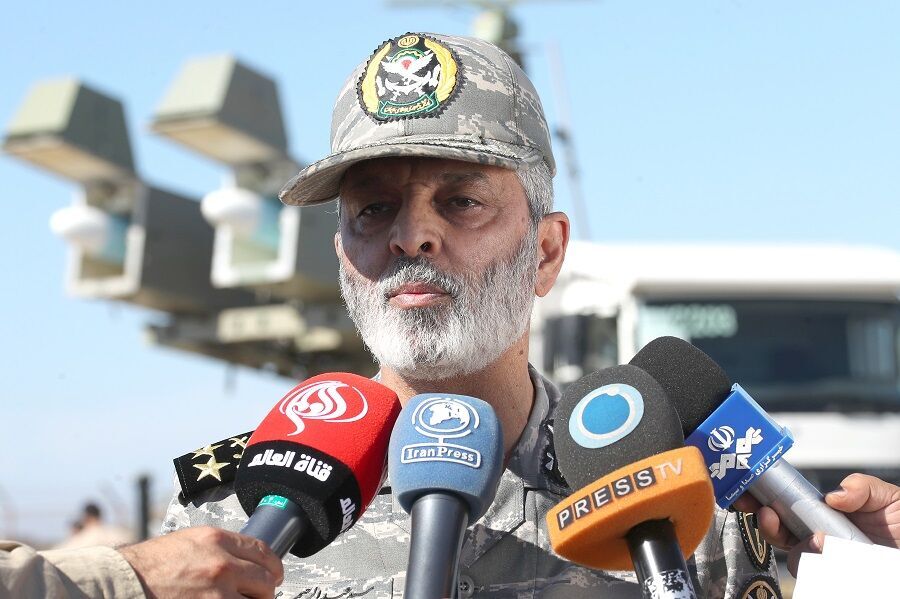 El comandante en jefe del Ejército: Irán responderá decisivamente a las posibles amenazas del régimen sionista