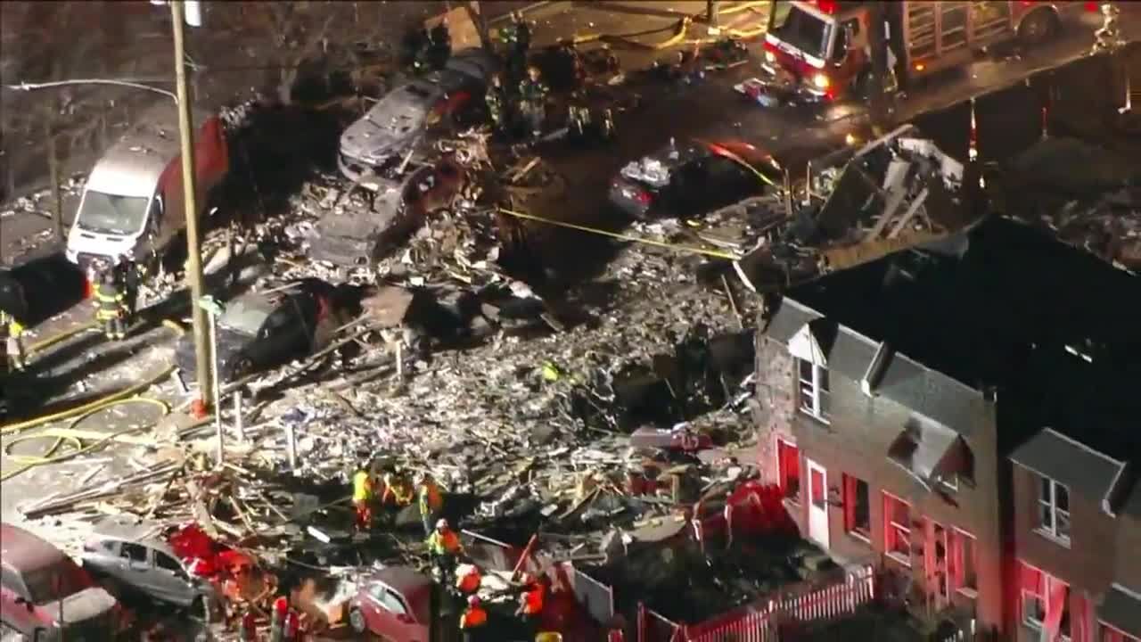 تخریب کامل دو منزل و ۵ مجروح بر اثر انفجار لوله گاز در فیلادلفیای آمریکا