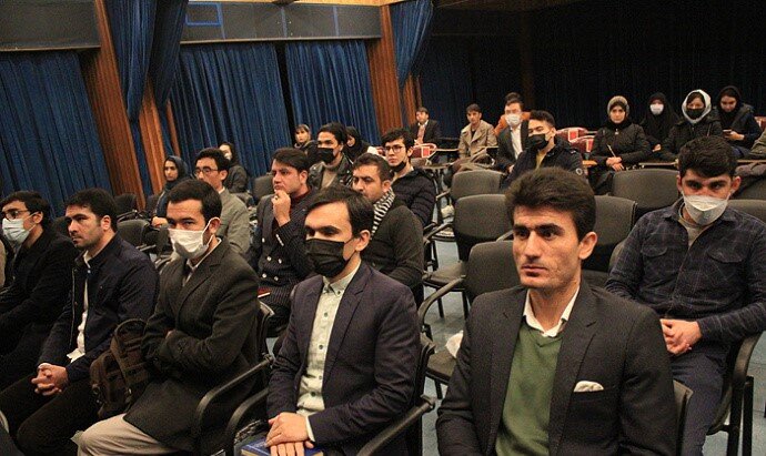 اعلام آمادگی دانشگاه تهران برای پذیرش دانشجویان دختر افغانستانی/تخفیف شهریه تا ۲۰ درصد