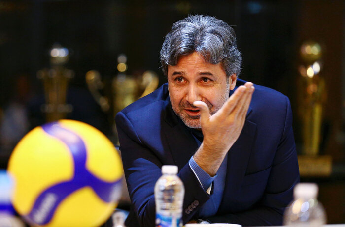 افشاردوست:احساس میکنم صحبتهای عبادیپور بخشی از یک سناریو بود/ از عطایی توقع حمایت داشتم