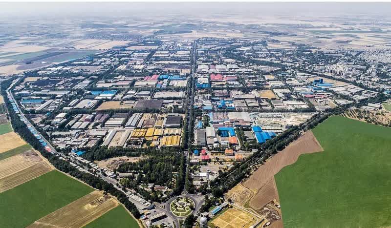 حاشیه های پررنگ تر از متن یک انتصاب در شهر صنعتی البرز قزوین حاشیه های پررنگ تر از متن یک انتصاب در شهر صنعتی البرز قزوین