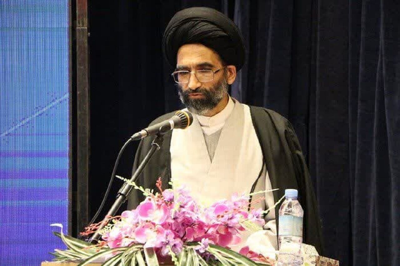 امام جمعه کاشان: هدف مهم جمهوری اسلامی زمینه‌سازی برای ظهور امام عصر است