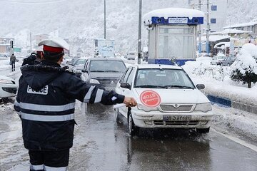 جلوگیری از تردد خودروهای فاقد زنجیر چرخ در جاده های کرمانشاه