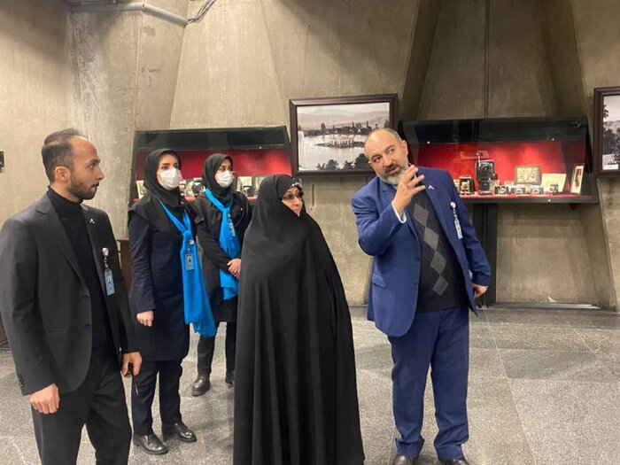 خزعلی: باید جلوی مردسالاری غربی بایستیم
