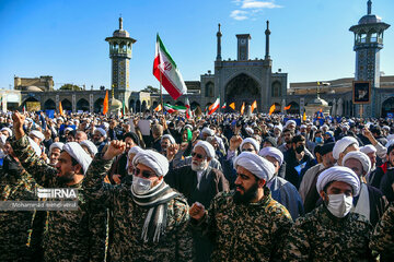 People of Qom gather in support of Velayat authority