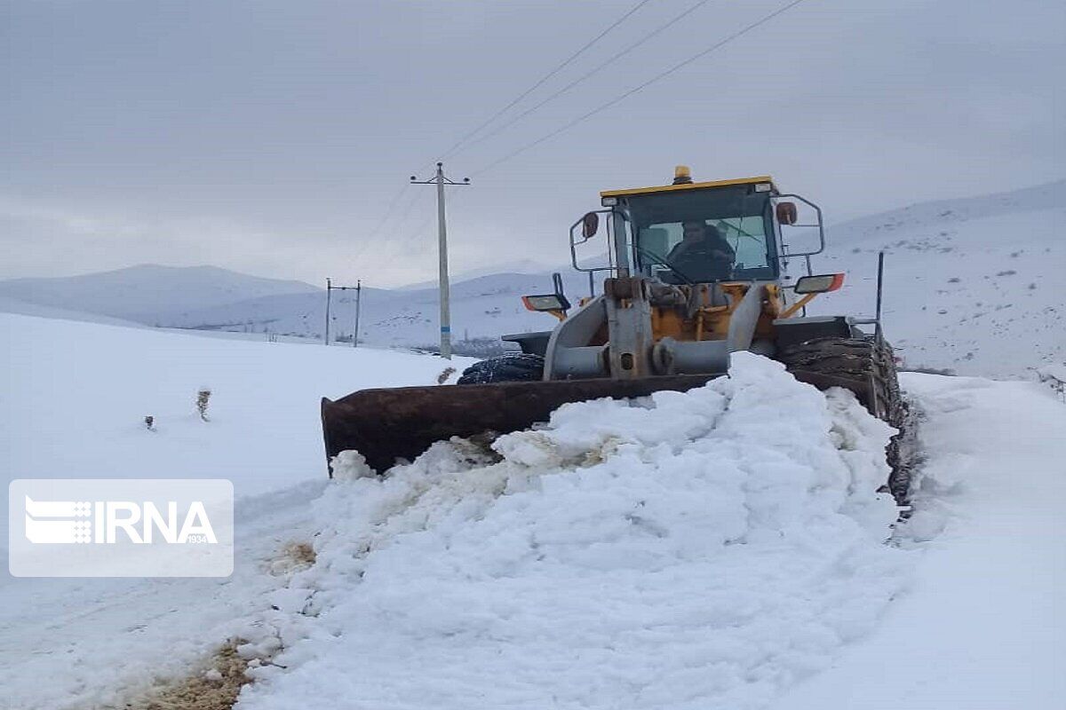  ارتفاع برف در کوهرنگ به بیش از یک متر رسید