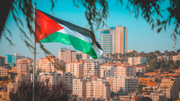 جمع آوری پرچم فلسطین مغایر با منشور سازمان ملل/ نژادپرستی اسرائیل جنایت ضد بشری است