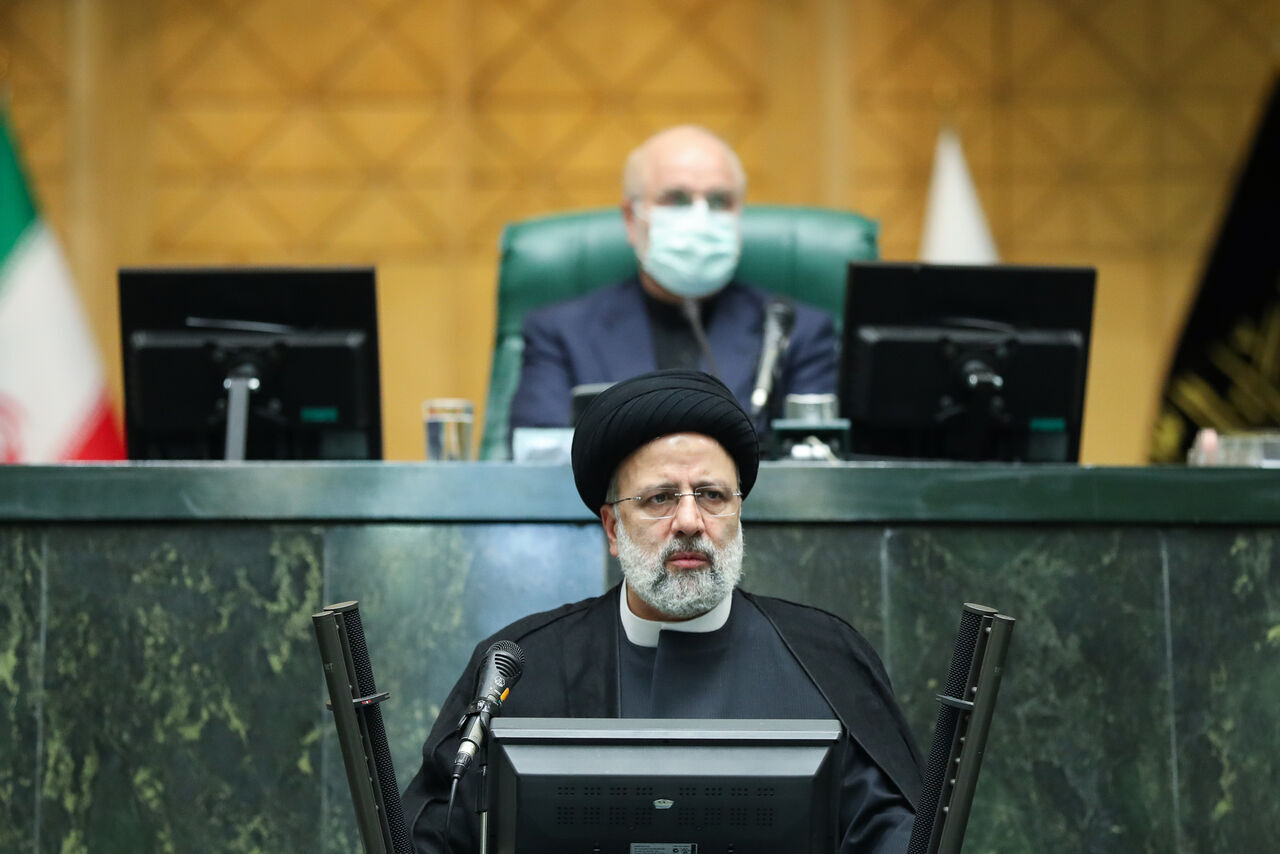 رئيسي: مشروع الميزانية يركز على تحقيق العدالة والتنمية المستدامة/ اننا نؤمن بشعار نحن قادرون رئيسي: مشروع الميزانية يركز على تحقيق العدالة والتنمية المستدامة/ اننا نؤمن بشعار نحن قادرون