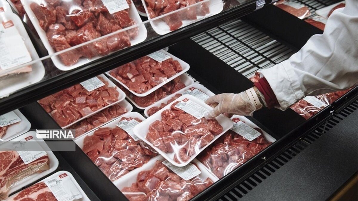 ۹۰۰ تن گوشت قرمز برای تنظیم بازار فارس توزیع شد