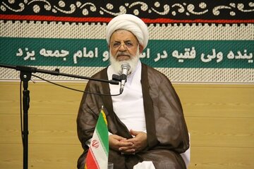 امام جمعه یزد: رسانه‌های گروهی با جهاد تبیین، برکات نظام را به جوانان منتقل کنند + فیلم