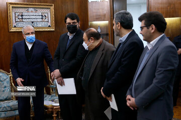 Iran 1st VP meets a Russian advisor in Tehran