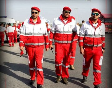  ۲ تیم ارزیاب خسارت امدادگران هلال احمر مازندران به کانون زلزله اعزام شدند
