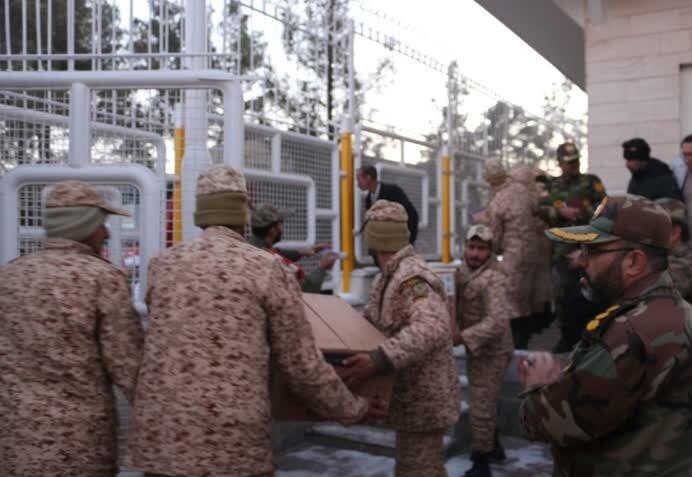 ارتش در ارسال سوخت به نیروگاه مشهد و کمک به مردم تربت جام مشارکت کرد