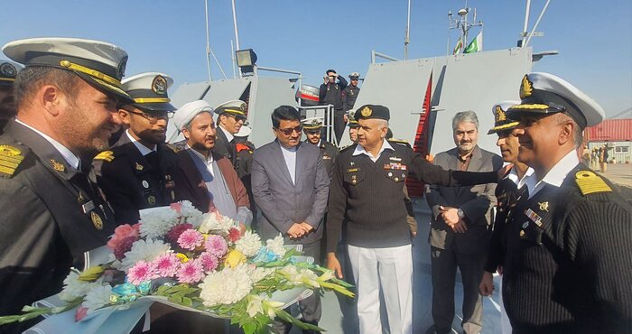 Iran Army flotilla docks at Karachi Port to continue defense ties with Pakistan